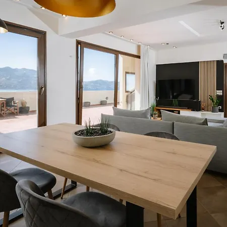 Апартаменты Mare With Amazing Sea View *